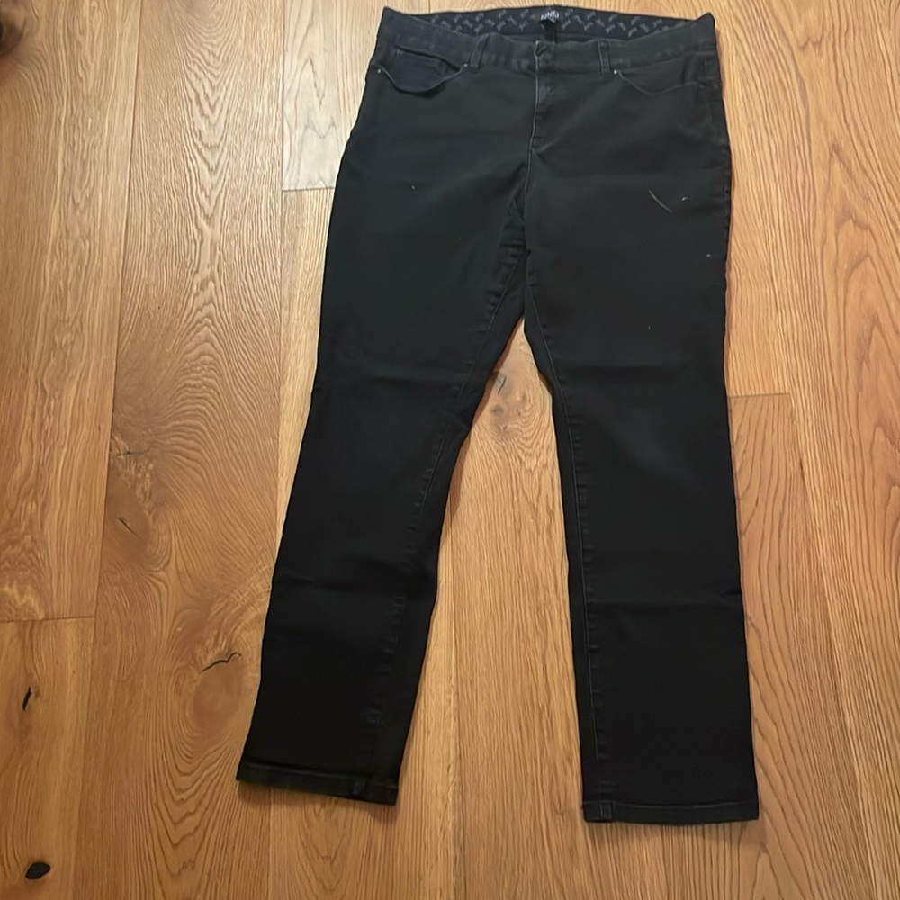 Black skinny jeans